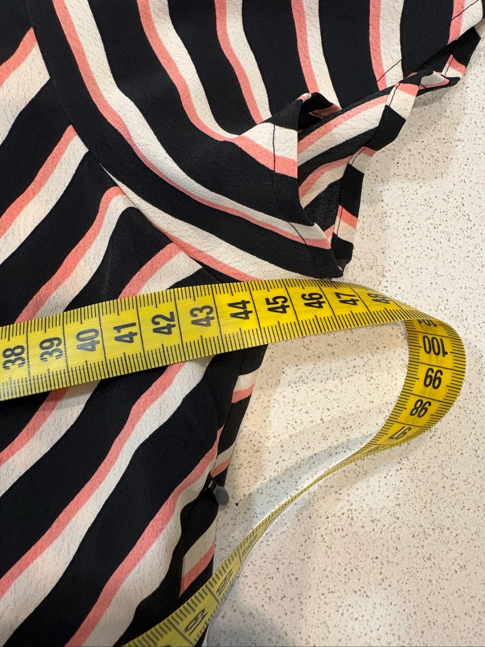 Robe Mango Suit rayée noire rose écrue – M – photo 8